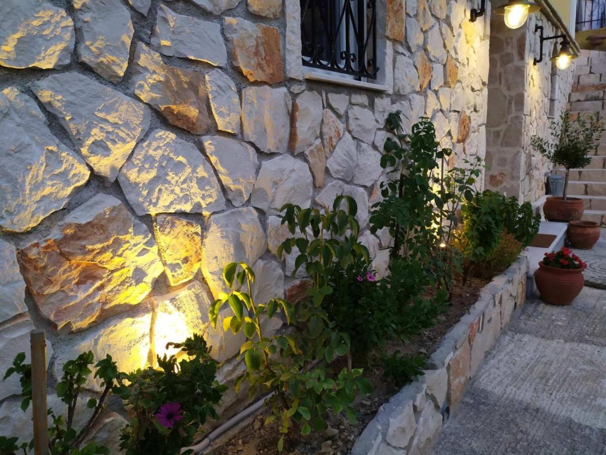 Meltemaki Apartment Mouzakion  Ngoại thất bức ảnh